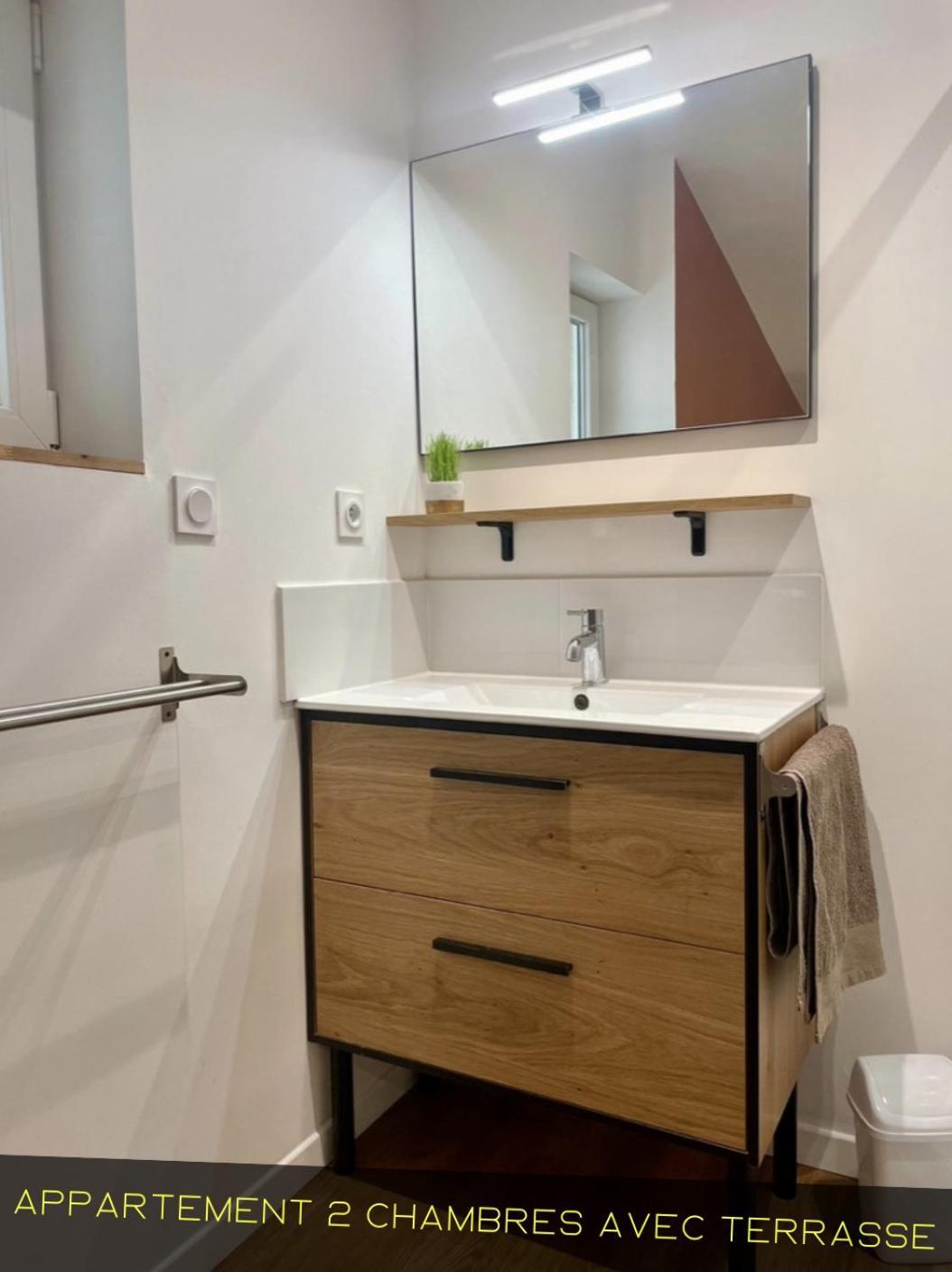 Les Appartements Du Pont Joubert Poitiers Bagian luar foto
